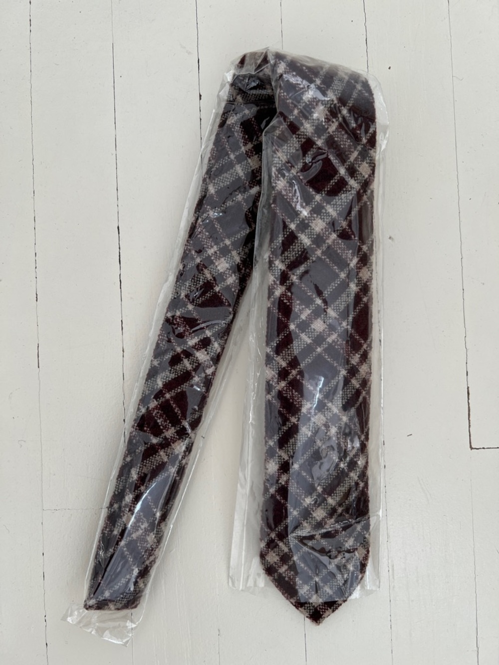 NWT Suitsupply Plaid Burgundy and Cream Tie